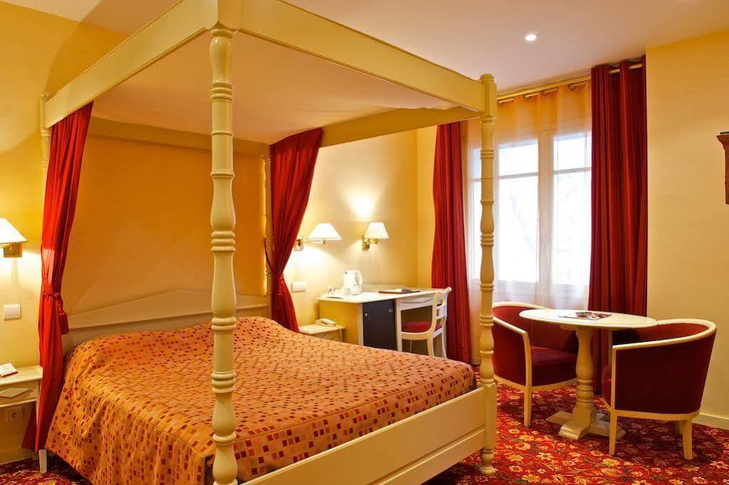 Hotel Le Roncevaux По Екстер'єр фото